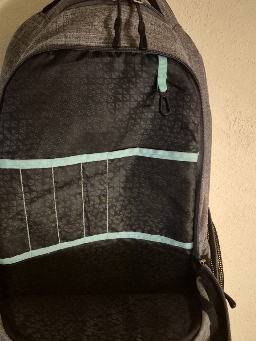 C9 Champion Double Up Cooler Backpack Gray Teal Water Resistant 19" Tech Bag - Picture 7 of 10